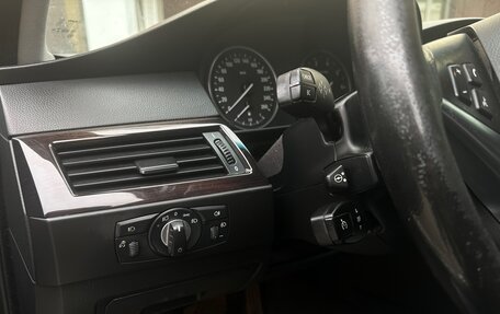 BMW 5 серия, 2009 год, 1 200 000 рублей, 17 фотография