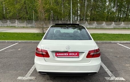 Mercedes-Benz E-Класс, 2011 год, 1 699 000 рублей, 13 фотография