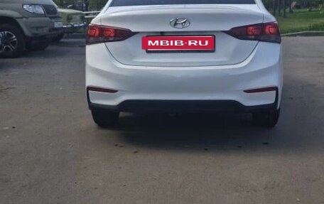 Hyundai Solaris II рестайлинг, 2017 год, 600 000 рублей, 5 фотография