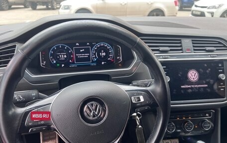 Volkswagen Tiguan II, 2019 год, 3 000 000 рублей, 5 фотография
