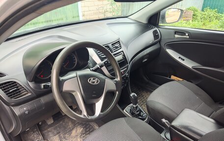Hyundai Solaris II рестайлинг, 2014 год, 515 000 рублей, 10 фотография