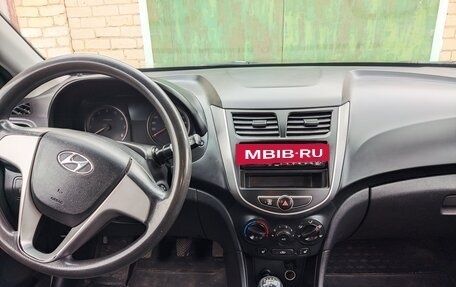 Hyundai Solaris II рестайлинг, 2014 год, 515 000 рублей, 13 фотография