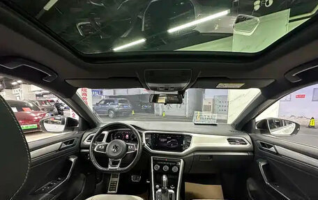 Volkswagen T-Roc I, 2021 год, 1 429 222 рублей, 9 фотография