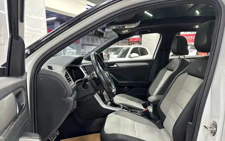 Volkswagen T-Roc I, 2021 год, 1 429 222 рублей, 12 фотография