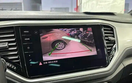 Volkswagen T-Roc I, 2021 год, 1 429 222 рублей, 24 фотография