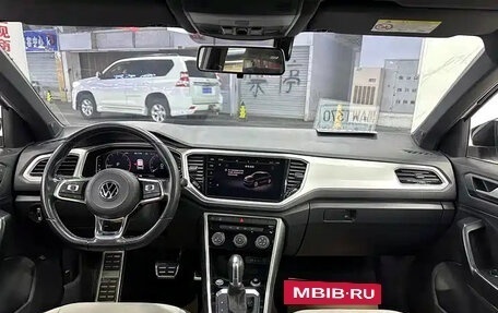 Volkswagen T-Roc I, 2021 год, 1 429 222 рублей, 10 фотография