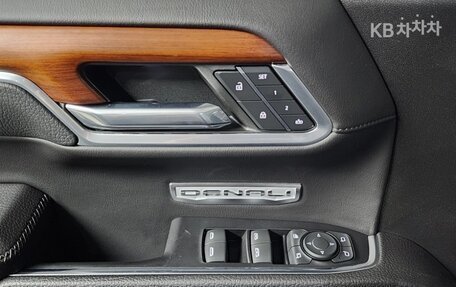 GMC Sierra, 2022 год, 6 605 000 рублей, 9 фотография