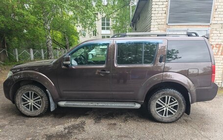 Nissan Pathfinder, 2012 год, 1 600 000 рублей, 2 фотография