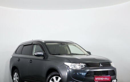 Mitsubishi Outlander III рестайлинг 3, 2014 год, 1 399 000 рублей, 1 фотография