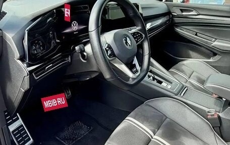 Volkswagen Golf VIII, 2021 год, 1 925 000 рублей, 7 фотография
