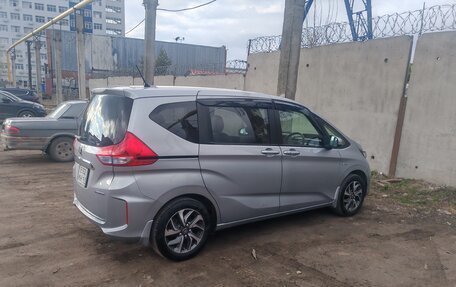 Honda Freed II, 2019 год, 1 550 000 рублей, 4 фотография