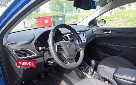 Hyundai Solaris II рестайлинг, 2017 год, 1 080 000 рублей, 5 фотография