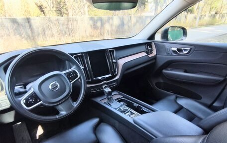 Volvo XC60 II, 2018 год, 3 150 000 рублей, 9 фотография