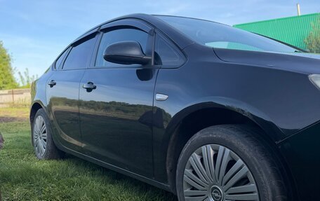 Opel Astra J, 2012 год, 780 000 рублей, 2 фотография