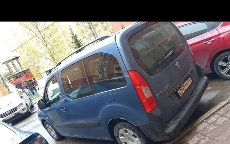 Peugeot Partner II рестайлинг 2, 2010 год, 400 000 рублей, 4 фотография