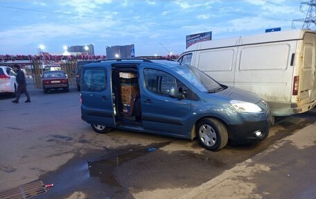 Peugeot Partner II рестайлинг 2, 2010 год, 400 000 рублей, 7 фотография
