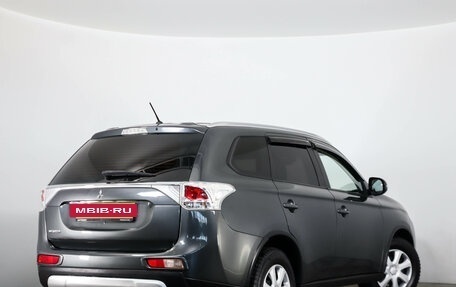 Mitsubishi Outlander III рестайлинг 3, 2014 год, 1 399 000 рублей, 5 фотография