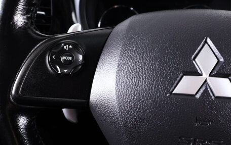 Mitsubishi Outlander III рестайлинг 3, 2014 год, 1 399 000 рублей, 17 фотография