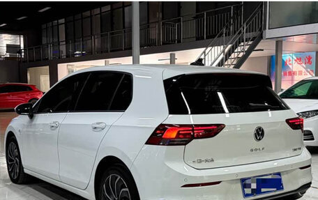 Volkswagen Golf VIII, 2023 год, 1 730 000 рублей, 5 фотография