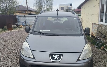 Peugeot Partner II рестайлинг 2, 2009 год, 390 000 рублей, 1 фотография
