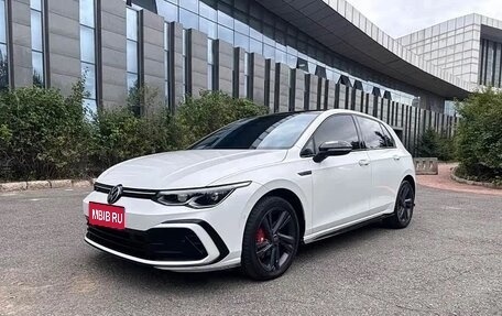 Volkswagen Golf VIII, 2022 год, 2 100 000 рублей, 1 фотография