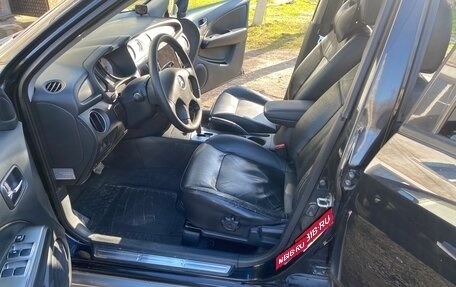 Mitsubishi Outlander III рестайлинг 3, 2005 год, 650 000 рублей, 16 фотография