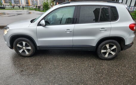 Volkswagen Tiguan I, 2010 год, 685 000 рублей, 4 фотография
