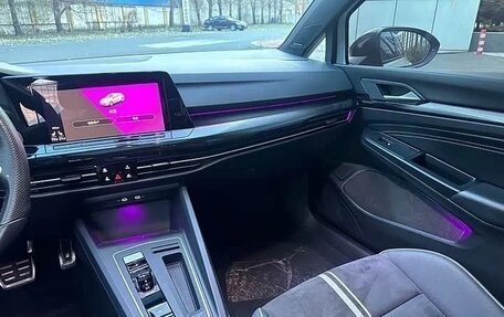 Volkswagen Golf VIII, 2022 год, 2 100 000 рублей, 9 фотография