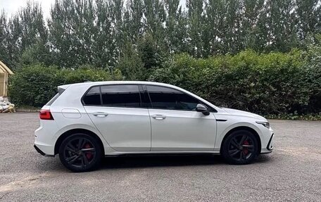 Volkswagen Golf VIII, 2022 год, 2 100 000 рублей, 7 фотография