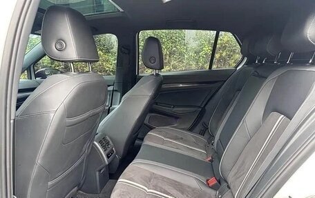 Volkswagen Golf VIII, 2022 год, 2 100 000 рублей, 12 фотография