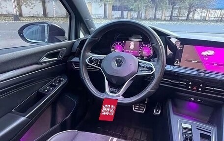 Volkswagen Golf VIII, 2022 год, 2 100 000 рублей, 8 фотография