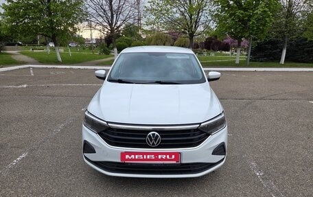 Volkswagen Polo VI (EU Market), 2022 год, 1 462 000 рублей, 2 фотография