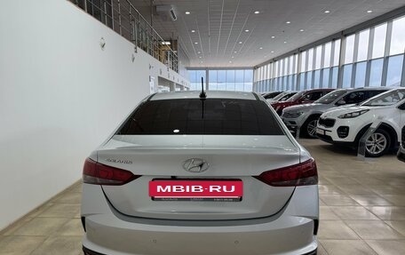Hyundai Solaris II рестайлинг, 2021 год, 1 800 000 рублей, 5 фотография