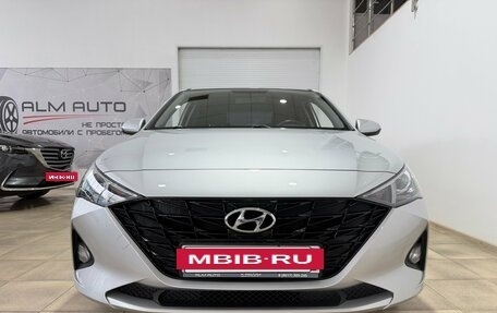 Hyundai Solaris II рестайлинг, 2021 год, 1 800 000 рублей, 16 фотография
