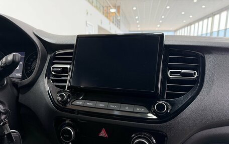 Hyundai Solaris II рестайлинг, 2021 год, 1 800 000 рублей, 29 фотография