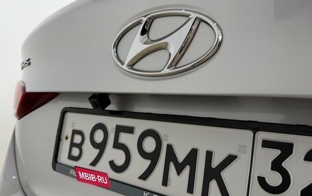 Hyundai Solaris II рестайлинг, 2021 год, 1 800 000 рублей, 21 фотография
