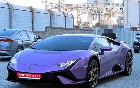 Lamborghini Huracán, 2023 год, 33 000 000 рублей, 2 фотография