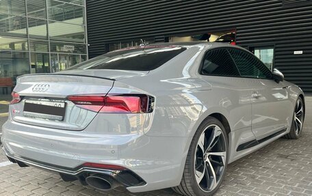 Audi RS 5, 2017 год, 6 099 000 рублей, 4 фотография