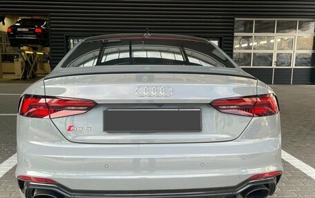 Audi RS 5, 2017 год, 6 099 000 рублей, 5 фотография