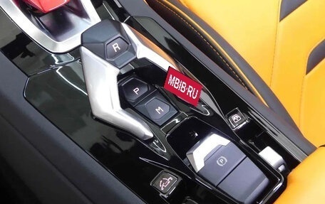 Lamborghini Huracán, 2023 год, 30 400 000 рублей, 9 фотография