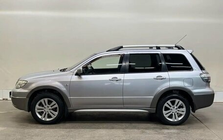 Mitsubishi Outlander III рестайлинг 3, 2004 год, 577 000 рублей, 5 фотография
