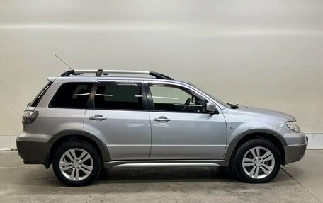 Mitsubishi Outlander III рестайлинг 3, 2004 год, 577 000 рублей, 6 фотография