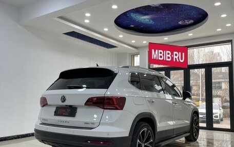 Volkswagen Tharu, 2022 год, 1 600 000 рублей, 4 фотография