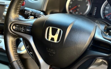 Honda Stream II, 2012 год, 1 050 000 рублей, 24 фотография