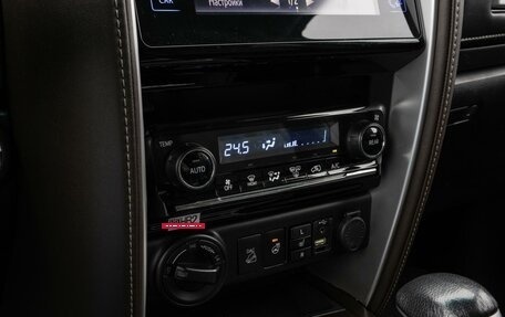 Toyota Fortuner II, 2019 год, 3 999 000 рублей, 23 фотография