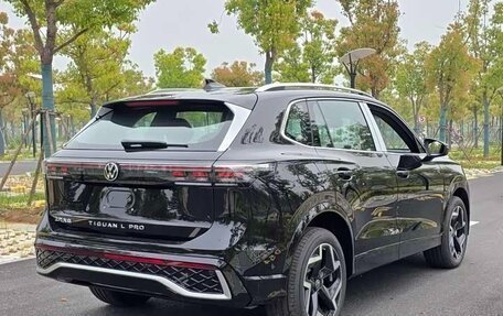 Volkswagen Tiguan, 2026 год, 4 420 000 рублей, 3 фотография