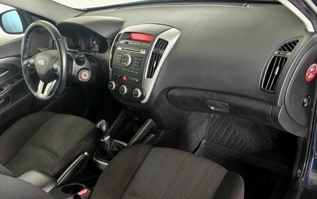 KIA cee'd I рестайлинг, 2011 год, 755 000 рублей, 11 фотография