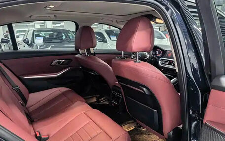 BMW 3 серия, 2022 год, 2 300 000 рублей, 12 фотография