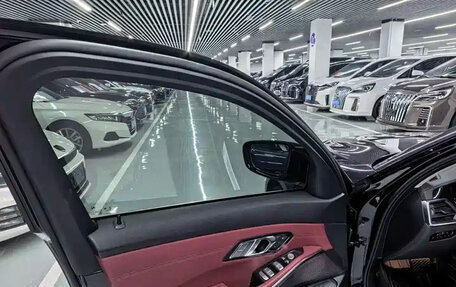 BMW 3 серия, 2022 год, 2 300 000 рублей, 11 фотография