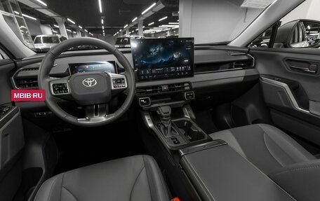 Toyota RAV4, 2025 год, 4 020 000 рублей, 7 фотография